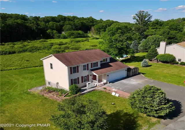 Homes for sale in Middle Smithfield Twp, PA | 1110 Misty, Middle Smithfield Twp, PA 18302 | MLS# 780019