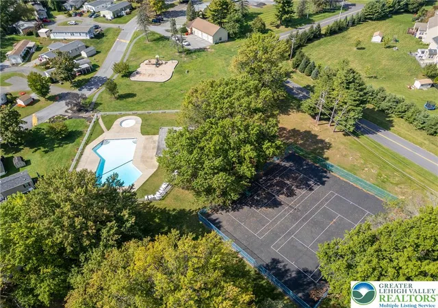 42nd image of 1020 Cherry Tree Xing, Breinigsville, PA 18031 | MLS# 780054