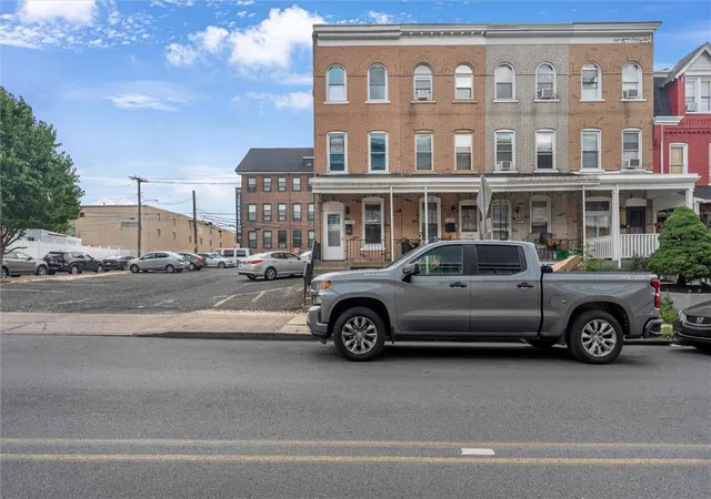 Homes for sale in Allentown City, PA | 1232 W Gordon St, Allentown City, PA 18102 | MLS# 780059