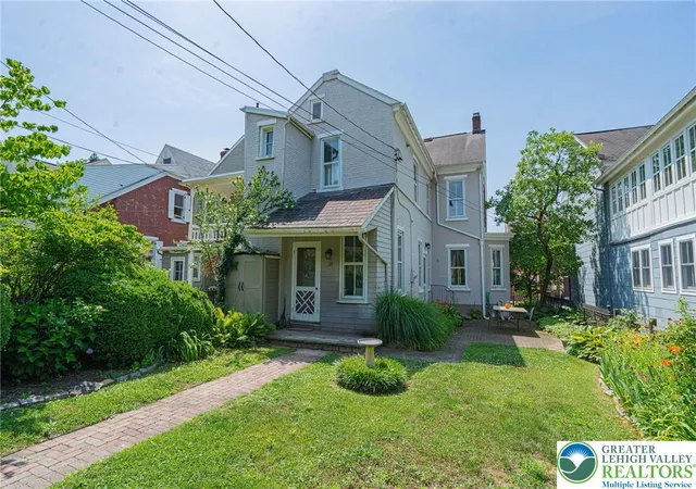 Homes for sale in Bethlehem City, PA | 39 E Wall St, Bethlehem City, PA 18018 | MLS# 776036