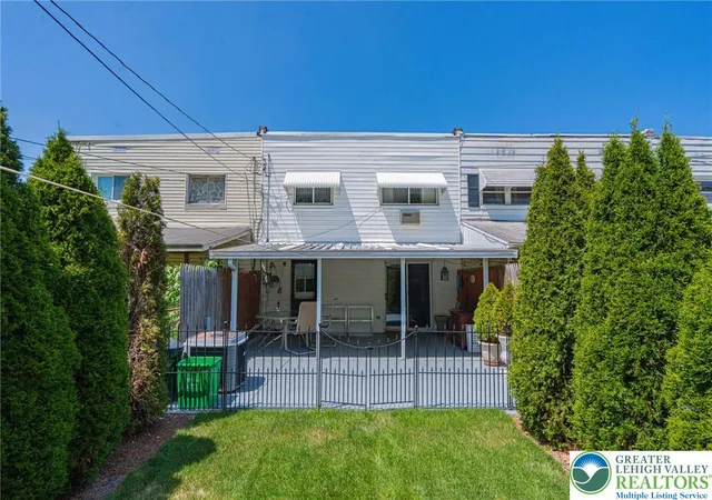 Homes for sale in Allentown City, PA | 1806 E Cambridge St, Allentown City, PA 18109 | MLS# 779734