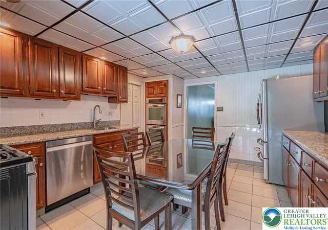 Homes for sale in Allentown City, PA | 1806 E Cambridge St, Allentown City, PA 18109 | MLS# 779734