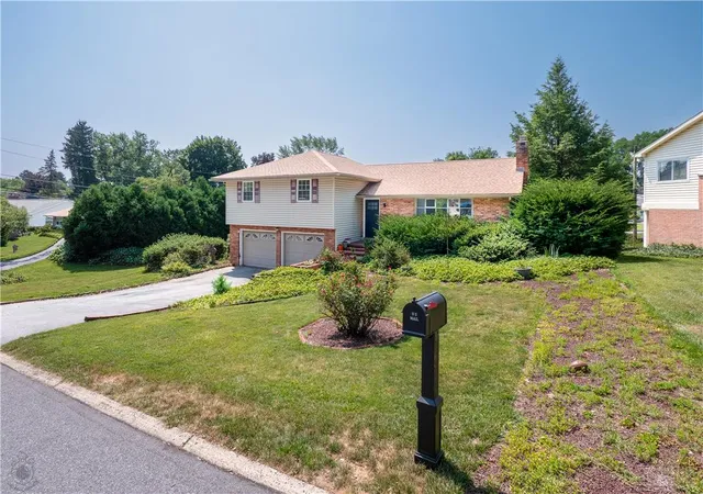 Photo 4 of Sale Pending at 3572 Catherine Ave, Allentown, PA 18103 | MLS# 779810 | Listing updated on 2026-07-09