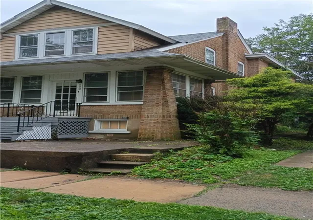 Homes for sale in Allentown City, PA | 430 N 22nd St, Allentown City, PA 18104 | MLS# 779823