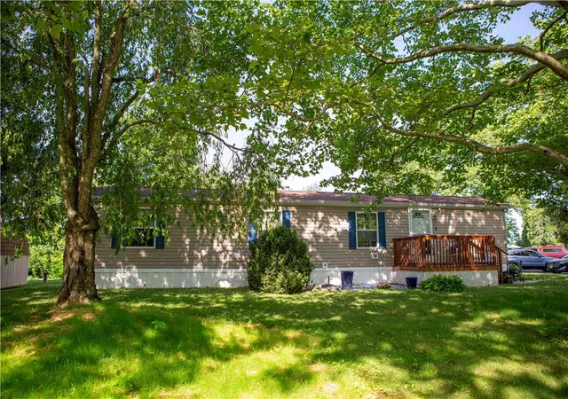Photo 1 of Manufactured home for sale at 6 Spruce Cir, Bath, PA 18014 | MLS# 780129 | Listing updated on 2026-08-28