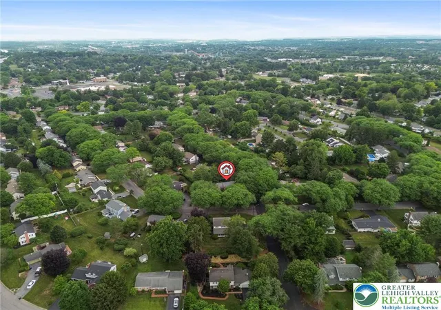 71st image of 2898 Fairfield Dr, Allentown, PA 18103 | MLS# 780048