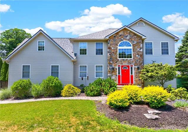 Photo 1 of Sale Pending at 220 Pennbrook Rd, Stroudsburg, PA 18360 | MLS# 780096 | Listing updated on 2026-08-01