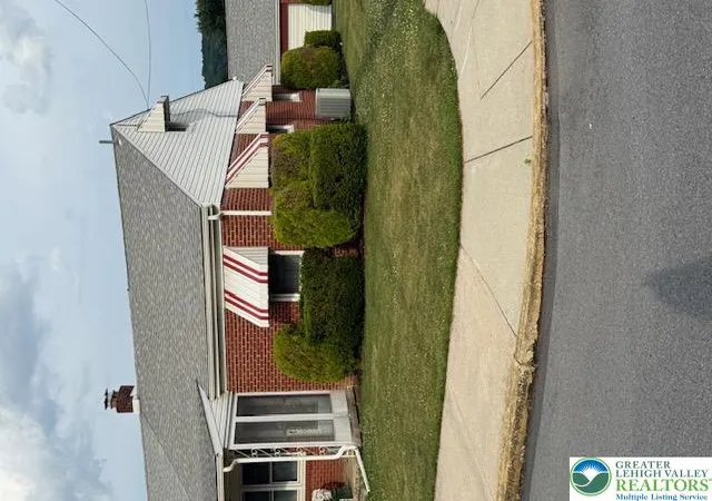5th image of 4 Berger, Emmaus Boro, PA 18049 | MLS# 780102