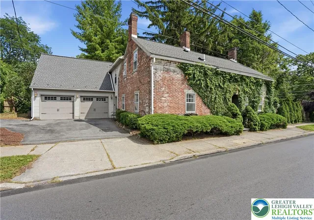 1st image of 2014 Linden St, Bethlehem, PA 18017 | MLS# 779905