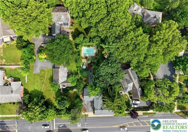 Photo 4 of Sale Pending at 2014 Linden St, Bethlehem, PA 18017 | MLS# 779905 | Listing updated on 2026-07-24