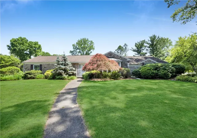 Homes for sale in Lower Saucon Twp, PA | 1901 Saucon Ln, Lower Saucon Twp, PA 18015 | MLS# 780043