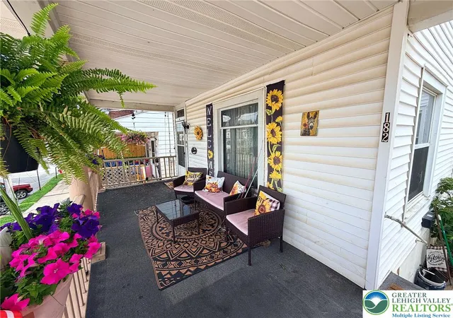Homes for sale in Lehighton Boro, PA | 182 2Nd St, Lehighton Boro, PA 18235 | MLS# 780180