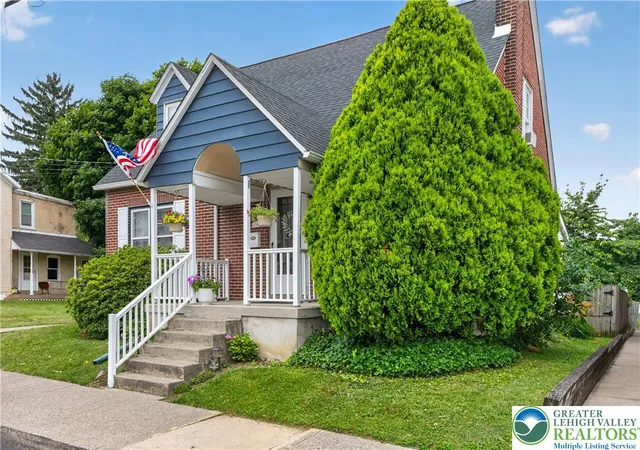 2nd image of 534 Ridge St, Emmaus, PA 18049 | MLS# 778725