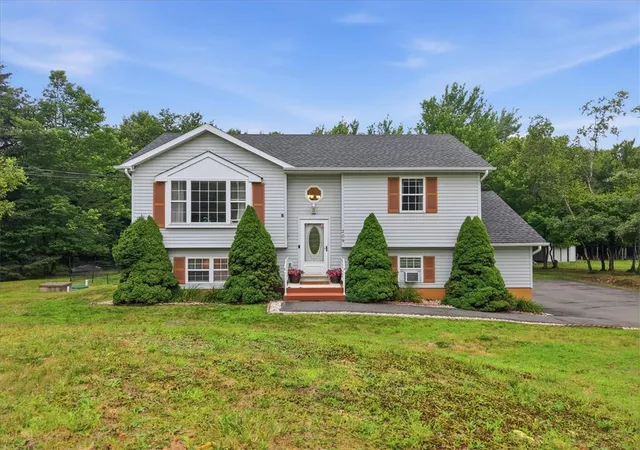 1st image of 209 Center Dr, Blakeslee, PA 18610 | MLS# 779918