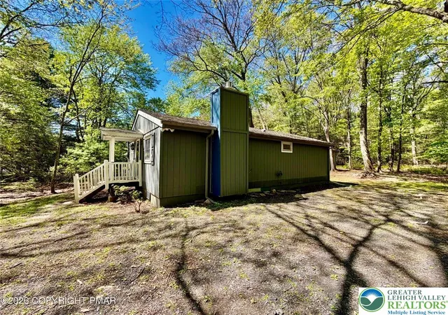 Photo 4 of Single family home for sale at 687 Dotters Cor Rd, Kunkletown, PA 18058 | MLS# 778609 | Listing updated on 2026-07-24