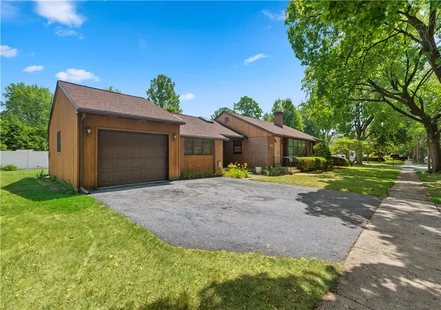 2nd image of 2619 W Greenleaf St, Allentown, PA 18104 | MLS# 780233