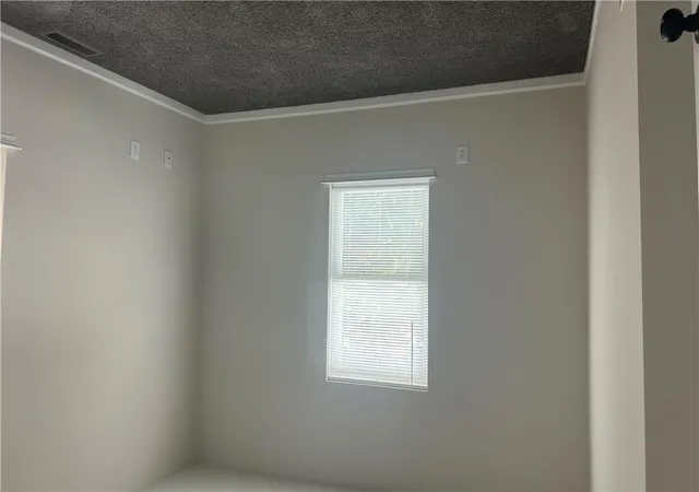 Photo 5 of Sale Pending at 703 Dakotah St, Bethlehem, PA 18015 | MLS# 780246 | Listing updated on 2026-07-13