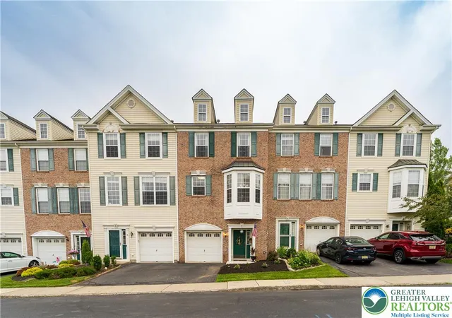 2nd image of 6 Sundance Wy, Phillipsburg, NJ 08865 | MLS# 780299