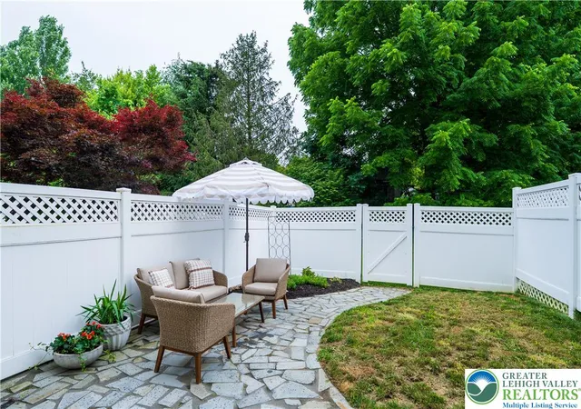 5th image of 6 Sundance Wy, Phillipsburg, NJ 08865 | MLS# 780299