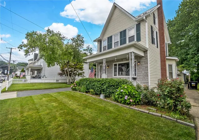 Homes for sale in Pen Argyl Boro, PA | 623 George St, Pen Argyl Boro, PA 18072 | MLS# 780331