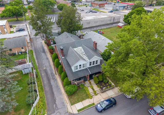 2nd image of 616 N Saint Elmo St, Allentown, PA 18104 | MLS# 780248