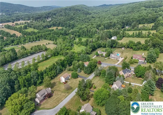 59th image of 2081 Dolores Ln, Lower Saucon Twp, PA 18055 | MLS# 780042