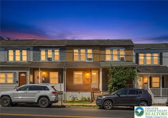 3rd image of 738 S 8Th St, Allentown, PA 18103 | MLS# 780342