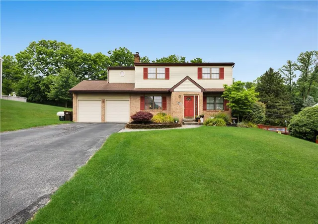 Homes for sale in South Whitehall Twp, PA | 1939 Latta Street, South Whitehall Twp, PA 18104 | MLS# 780344
