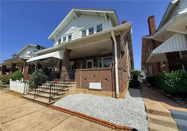 Homes for sale in Allentown City, PA | 1921 Green St, Allentown City, PA 18104 | MLS# 780211