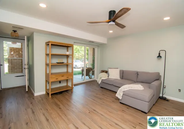 Listing Photo 5 - Condo for sale in building located at 2705 Rolling Grn Dr, Macungie, PA 18062