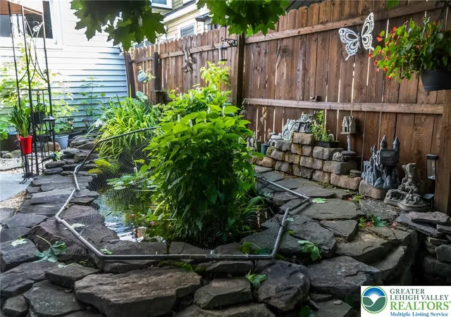 50th image of 365 Rock St, Easton, PA 18042 | MLS# 780165