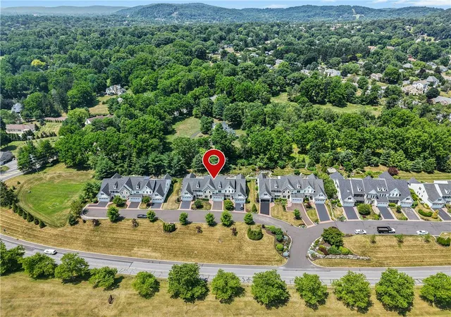 39th image of 1980 Carriage Knoll Dr, Bethlehem, PA 18015 | MLS# 780322