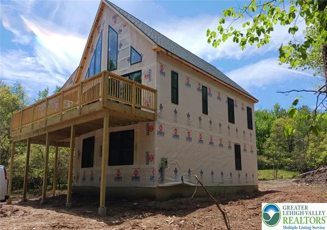Photo 3 of Single family home for sale at 545 S Old Stage Rd, Albrightsville, PA 18210 | MLS# 777684 | Listing updated on 2026-08-04