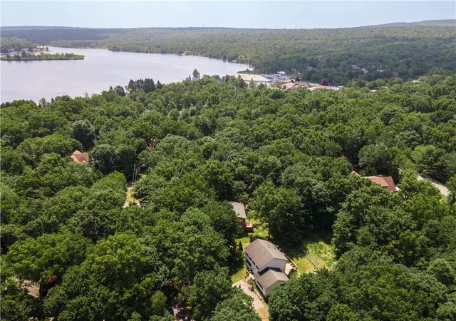 2nd image of 154 Bishop Cir, Albrightsville, PA 18210 | MLS# 780011
