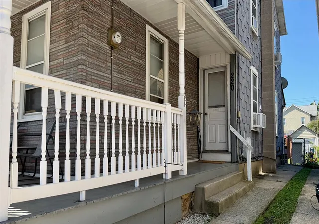 3rd image of 220 S 4Th, Emmaus Boro, PA 18049 | MLS# 780385