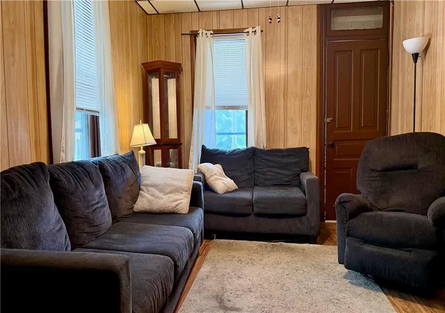 4th image of 220 S 4Th, Emmaus Boro, PA 18049 | MLS# 780385