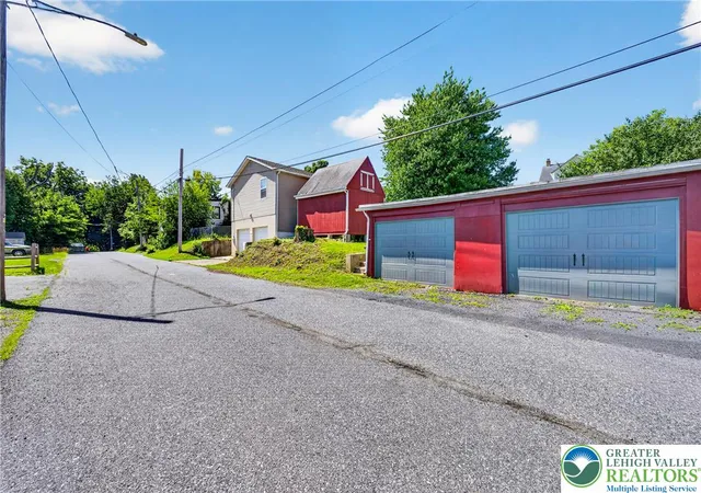 53rd image of 2111 N 1st Ave, Whitehall, PA 18052 | MLS# 779796