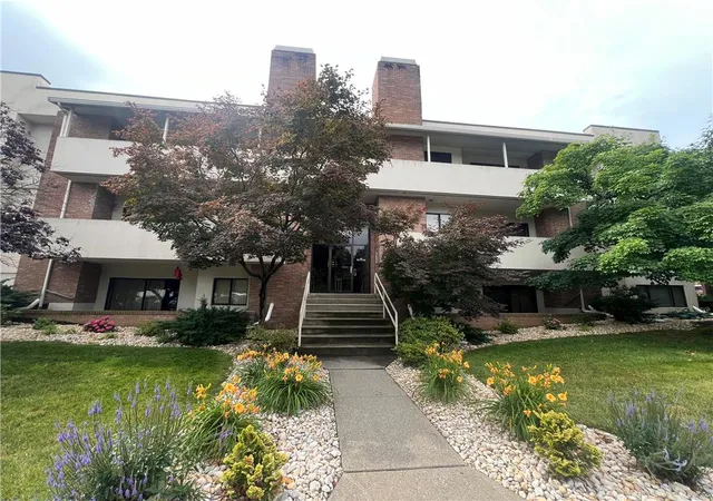 Homes for sale in Allentown City, PA | 2242 W Tilghman St #C2, Allentown City, PA 18104 | MLS# 780461