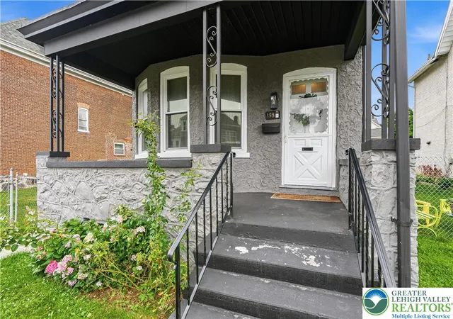 4th image of 158 W Wilkes Barre St, Easton, PA 18042 | MLS# 780467