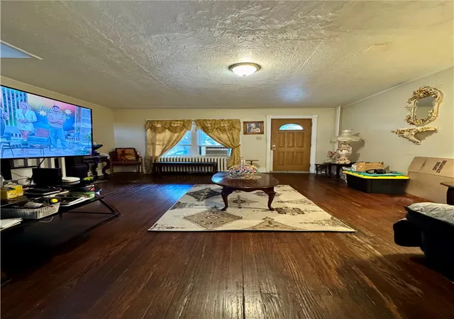Homes for sale in Allentown City, PA | 1242 W Union St, Allentown City, PA 18102 | MLS# 780488