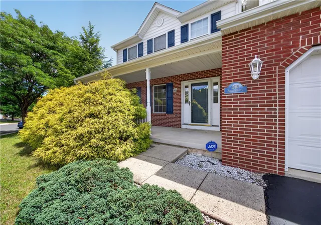 4th image of 2119 Barley Dr, Quakertown, PA 18951 | MLS# 779903