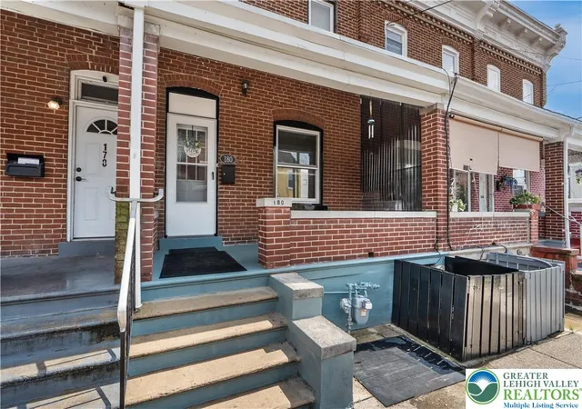 Photo 5 of Sale Pending at 180 Chew St, Allentown, PA 18102 | MLS# 780250 | Listing updated on 2026-07-21