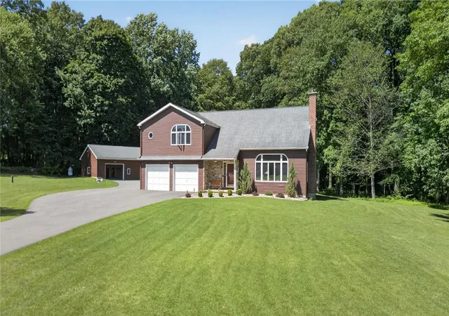 Photo 1 of Single family home for sale at 60 Millwood Dr, Bangor, PA 18013 | MLS# 780121 | Listing updated on 2026-08-04