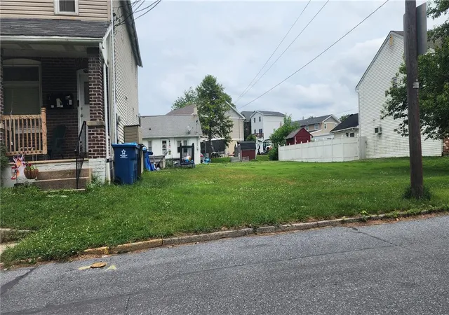 Homes for sale in Northampton Boro, PA | 1651 Canal, Northampton Boro, PA 18067 | MLS# 780534