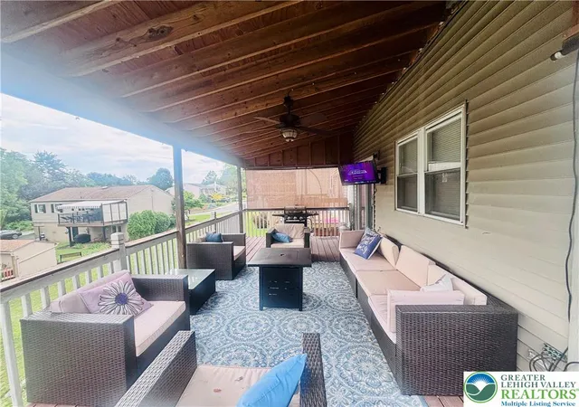Photo 4 of Sale Pending at 907 Lenape Cir, Catasauqua, PA 18032 | MLS# 780540 | Listing updated on 2026-07-17