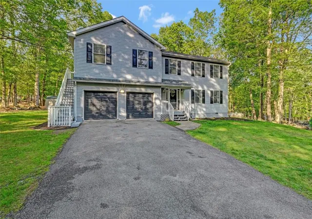 Photo 2 of Single family home for sale at 531 Chancellor Rd, East Stroudsburg, PA 18302 | MLS# 780542 | Listing updated on 2026-07-31