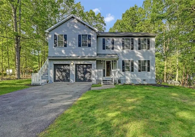 Photo 4 of Single family home for sale at 531 Chancellor Rd, East Stroudsburg, PA 18302 | MLS# 780542 | Listing updated on 2026-07-31