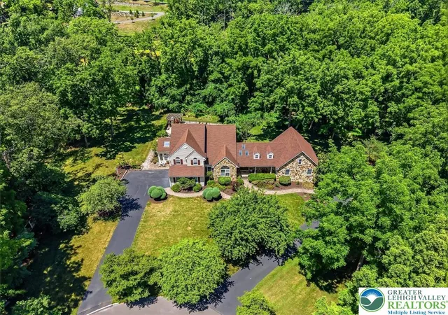 Photo 3 of Single family home for sale at 6470 Fawn Ln, Center Valley, PA 18034 | MLS# 780111 | Listing updated on 2026-07-30