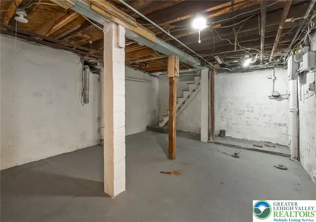 Homes for sale in Northampton Boro, PA | 137 17th St W, Northampton Boro, PA 18067 | MLS# 780438