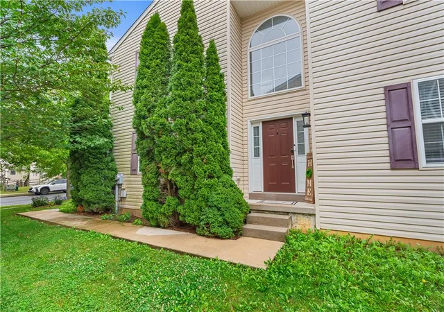 3rd image of 7073 Hunt Dr, Macungie, PA 18062 | MLS# 780538